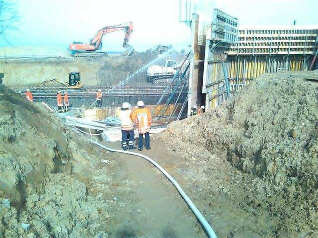 einsatzstelleneuebahnbrcke3.jpg